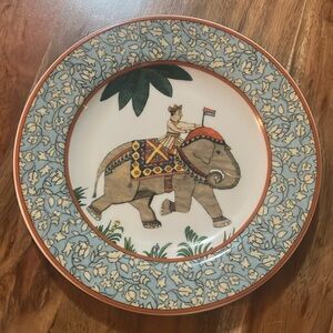 ⚠️ World Market Voyage Elephant Earthen ware plate
